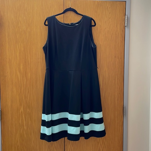 Calvin Klein Dresses & Skirts - Calvin Klein sz 16w fit and flare dress with baby teal stripes at the bottom